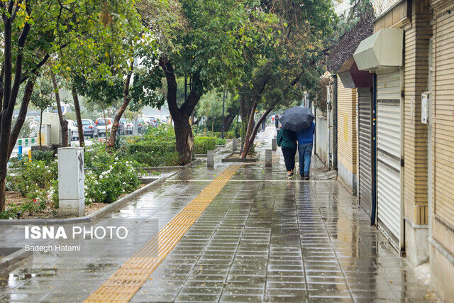 بارش پراکنده و ضعیف باران و برف در فارس/ دمای هوا باز هم کاهش می‌یابد