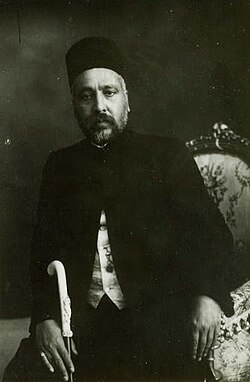 نویسنده کتاب شمس و طغرا : محمدباقر میرزا خسروی