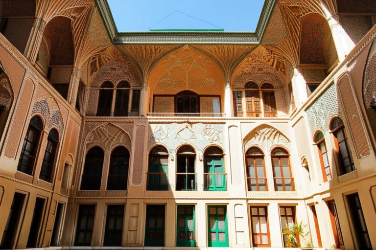سرای عامری ها کاشان – گشتی در عجایب و معماری بی نظیر این عمارت